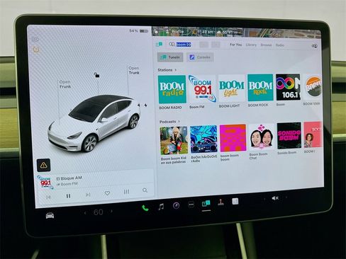 Used 2021 Tesla Model Y Standard Range image 24