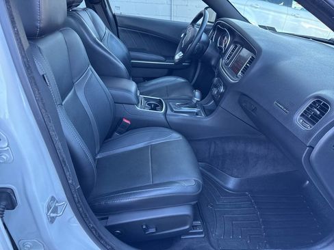 Used 2015 Dodge Charger SXT w/ AWD Premium Group image 24