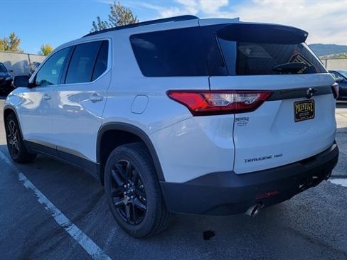 Used 2021 Chevrolet Traverse LT w/ LPO, Blackout Package image 7