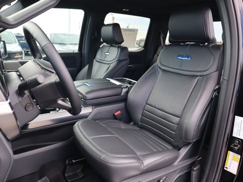 New 2025 Ford F150 Platinum w/ Equipment Group 702A High image 35