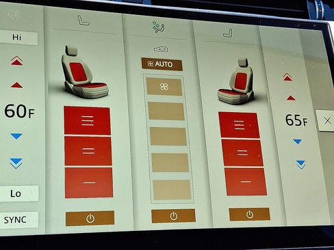 Used 2024 Land Rover Discovery Sport S image 21