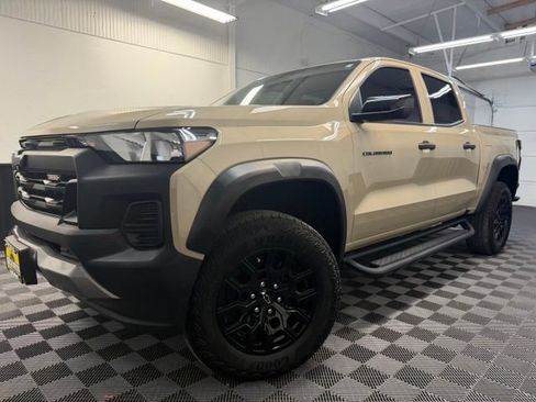 Used 2024 Chevrolet Colorado Trail Boss w/ Safety Package AWD/4WD image 3