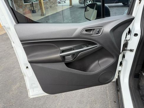 Used 2018 Ford Transit Connect XL image 13