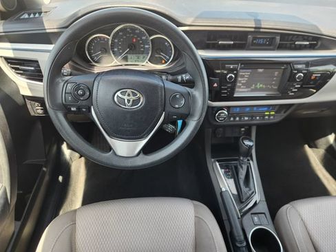 Used 2014 Toyota Corolla LE FWD image 26