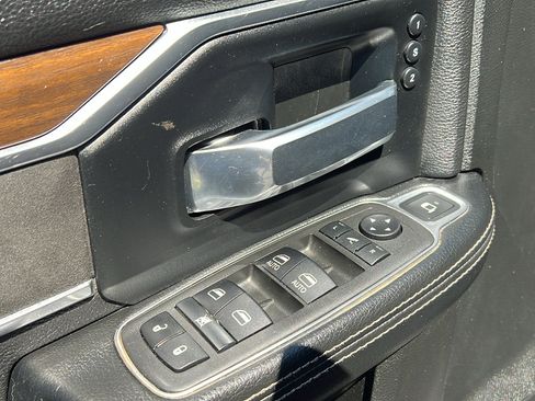 Used 2022 RAM 3500 Laramie image 17