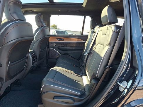 Certified 2024 Jeep Grand Cherokee L Summit image 20