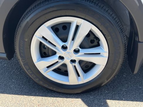 Used 2025 Nissan Kicks Play S FWD image 26
