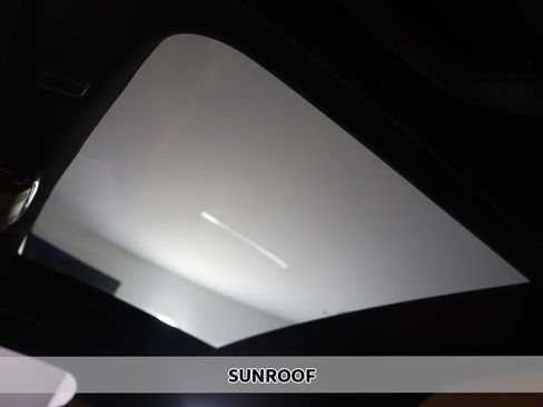 Used 2023 BMW 530i xDrive w/ Convenience Package image 4