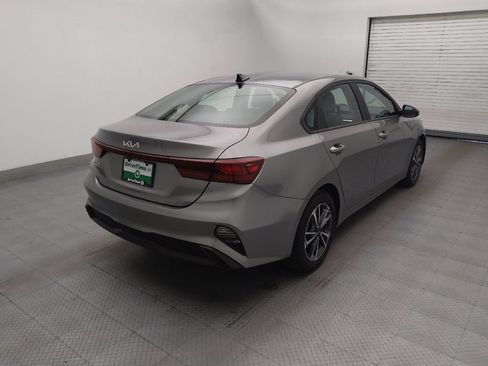 Used 2022 Kia Forte LXS FWD image 9
