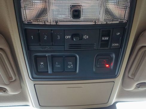 Used 2020 Toyota 4Runner SR5 image 29