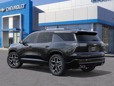 New 2026 Chevrolet Traverse High Country image 3