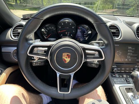 Used 2018 Porsche 718 Boxster Base 2dr Convertible image 24