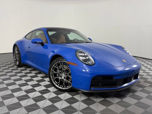 Certified 2025 Porsche 911 Carrera RWD image 6