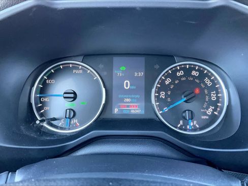 Used 2022 Toyota RAV4 XLE w/ Convenience Package image 26