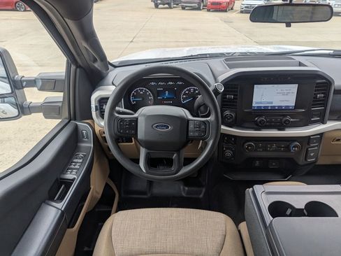 Used 2021 Ford F150 XLT w/ XTR Package image 3