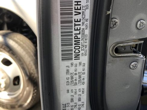 Used 2019 RAM 3500 Tradesman image 39