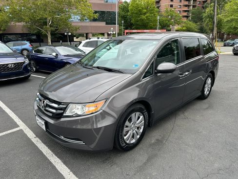 Used 2017 Honda Odyssey EX-L image 3