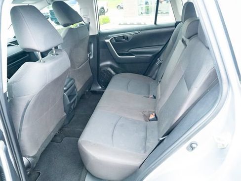 Used 2020 Toyota RAV4 LE FWD image 30