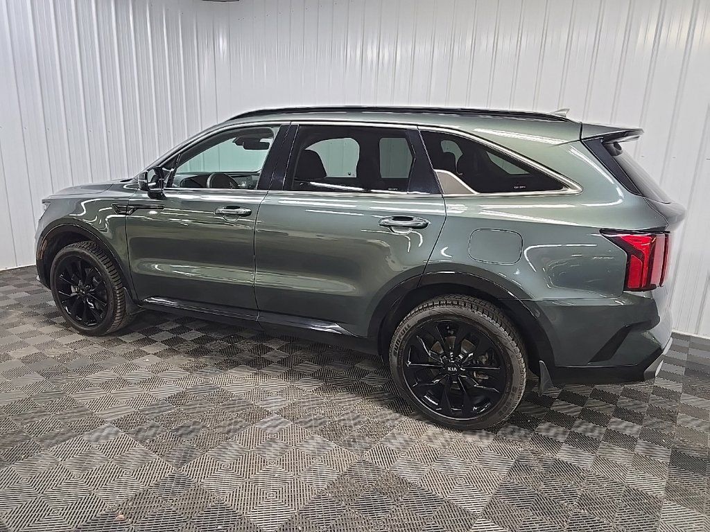 Used 2021 Kia Sorento EX AWD/4WD image 4
