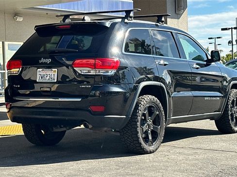 Used 2017 Jeep Grand Cherokee Limited image 4