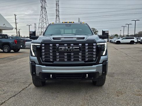 Used 2025 GMC Sierra 2500 Denali Ultimate w/ Max Trailering Package image 10
