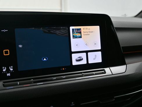 Used 2023 Volkswagen GTI SE FWD image 4