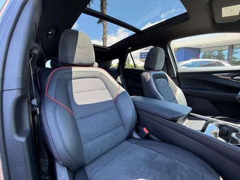 Used 2025 Chevrolet Blazer EV RS AWD/4WD image 39