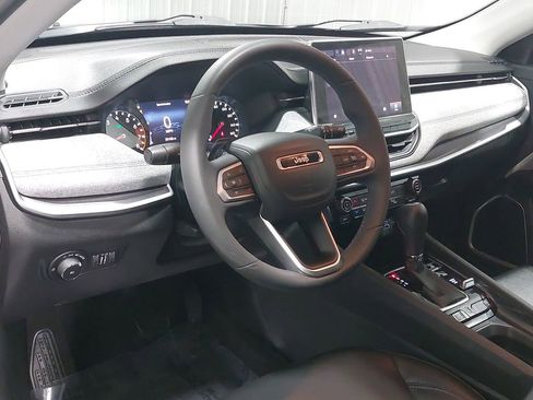 Used 2022 Jeep Compass Latitude image 15