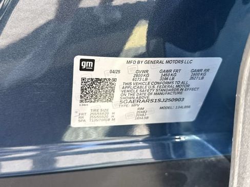 Used 2025 Buick Enclave Preferred FWD image 34