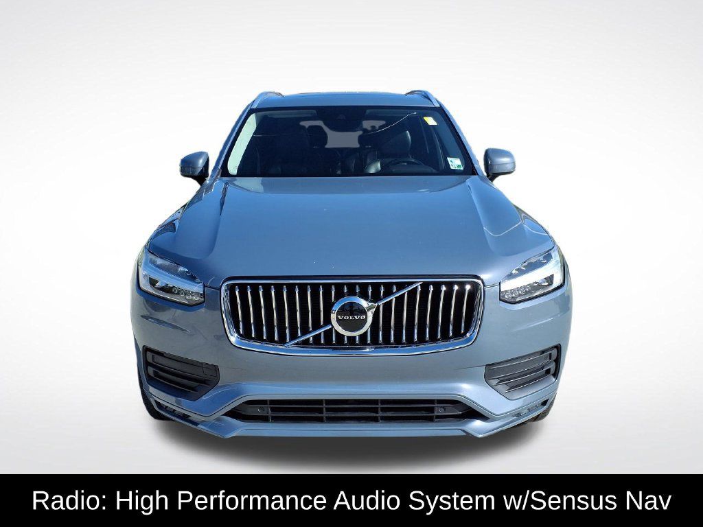 Used 2020 Volvo XC90 T6 Momentum AWD/4WD image 2