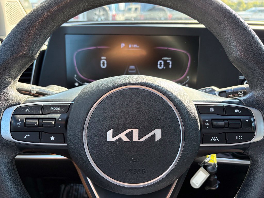 Used 2023 Kia Sportage LX FWD image 14