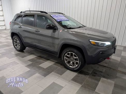 Used 2022 Jeep Cherokee Trailhawk w/ Sound & Nav Group AWD/4WD image 5