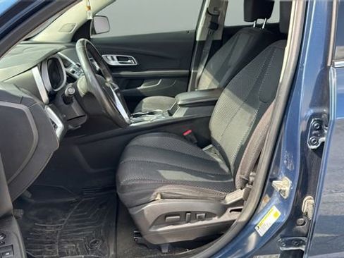 Used 2017 Chevrolet Equinox LT w/ Convenience Package FWD image 8