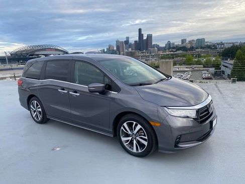 Certified 2023 Honda Odyssey Touring image 35