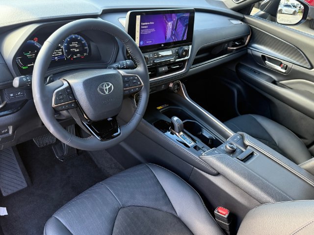 Used 2026 Toyota Grand Highlander AWD Hybrid image 8