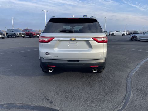 Used 2019 Chevrolet Traverse LT image 4