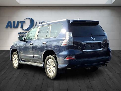Used 2019 Lexus GX 460 image 4
