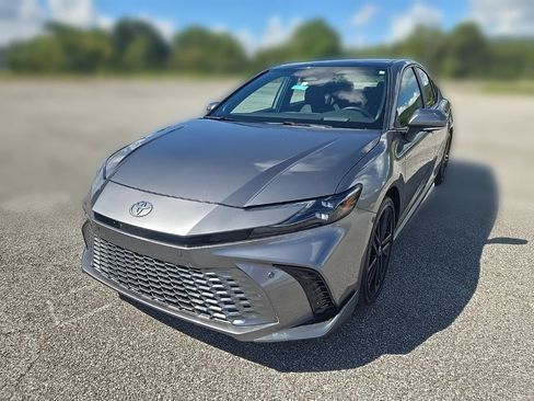 Used 2025 Toyota Camry XSE w/ Premium Plus Package FWD image 9