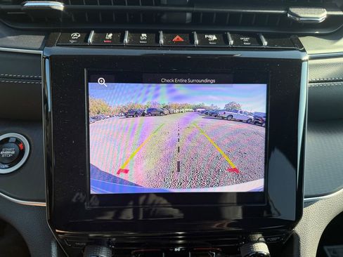 New 2025 Jeep Grand Cherokee Laredo RWD image 32