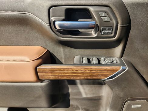 Certified 2022 Chevrolet Silverado 1500 High Country image 26