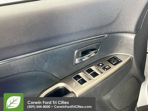 Used 2021 Mitsubishi Outlander Sport SE AWD/4WD image 12