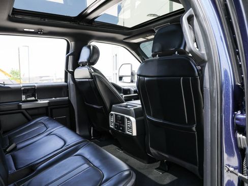 Used 2020 Ford F250 Platinum w/ FX4 Off-Road Package AWD/4WD image 27