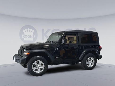 Used 2021 Jeep Wrangler Sport S image 7