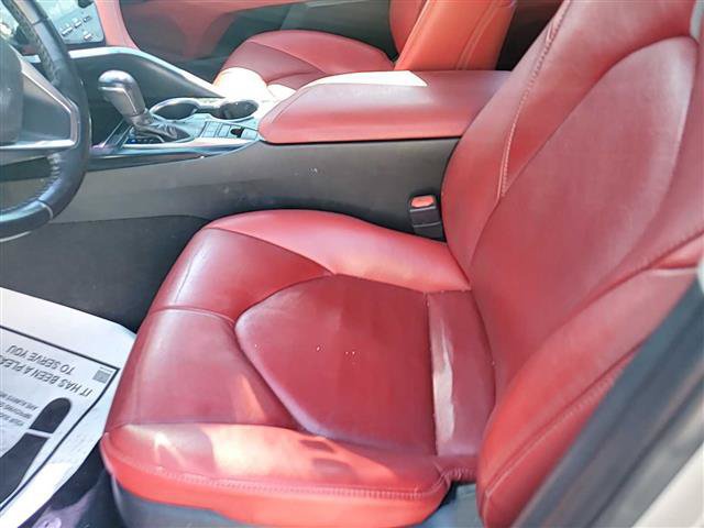 Used 2019 Toyota Camry XSE FWD image 2