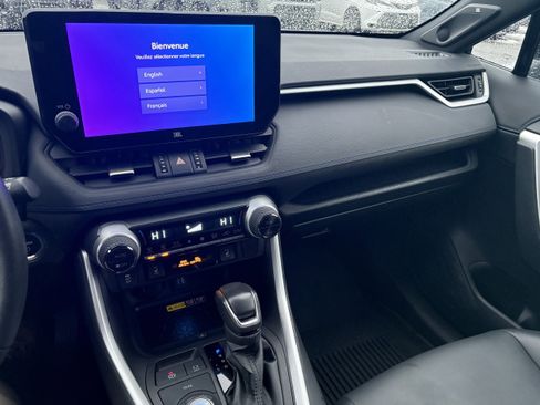 Used 2023 Toyota RAV4 XSE image 9