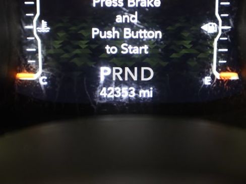 Used 2020 Jeep Wrangler Rubicon w/ LED Lighting Group AWD/4WD image 39