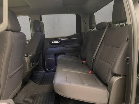 Used 2025 Chevrolet Silverado 1500 RST AWD/4WD image 8