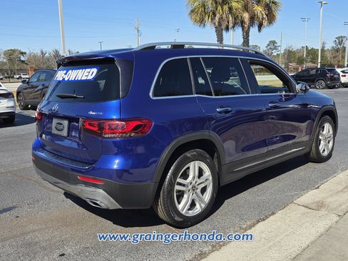 Used 2021 Mercedes-Benz GLB 250 4MATIC w/ Premium Package image 5