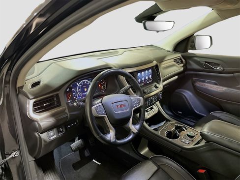 Used 2020 GMC Acadia Denali w/ Denali Ultimate Package image 9