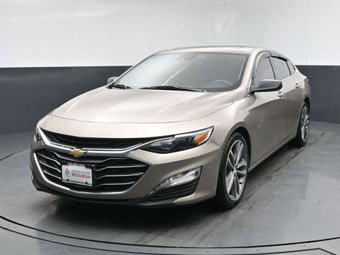 Used 2023 Chevrolet Malibu LT w/ Driver Confidence Package image 18